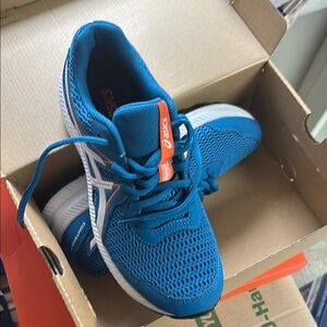 Asics Blue Sneakers Modern Athletic Design